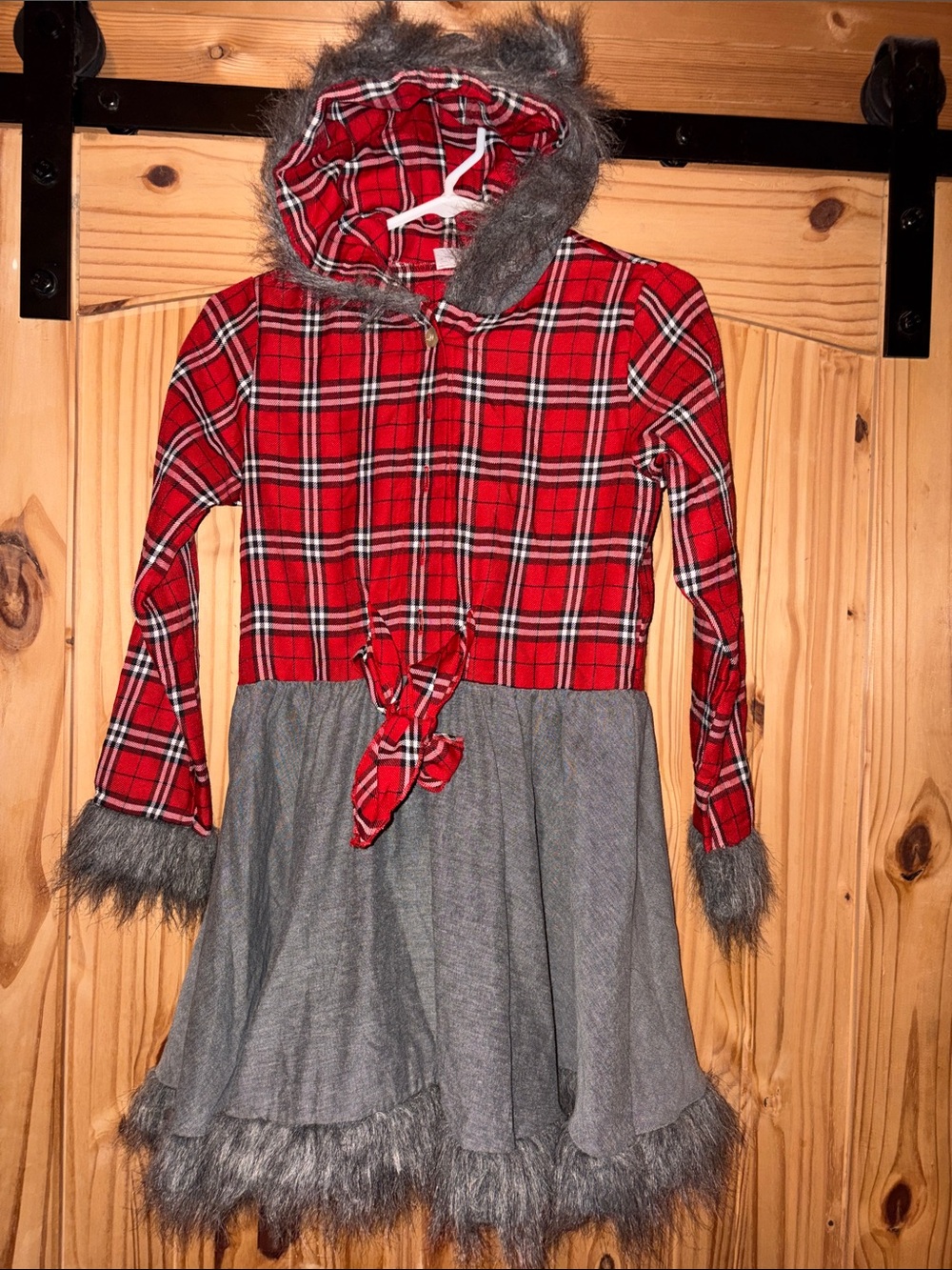 Spirit Halloween costume Red Plaid Hooded wolf costume size juniors large